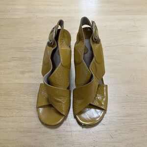 Chloe Designer Sandals Women Size 6.5 Yellow Patent Leather Slingback Block Heel